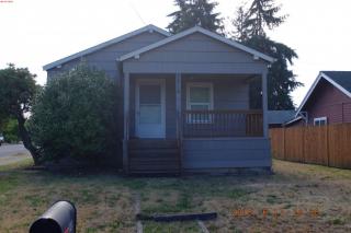 3215 Kauffman Ave, Vancouver, WA 98660-2066