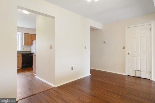 5447 Pond Rd, Harrisburg PA 17111-3765 exterior