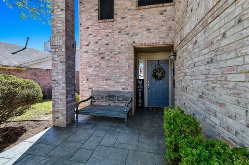 4513 Sandera Ln, Lewisville TX  75028-2038 exterior