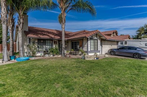 35661 Woshka Ln, Wildomar, CA 92595-9047