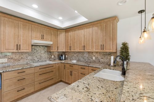 43211 Lacovia Dr, Indio CA  92203-8016 exterior