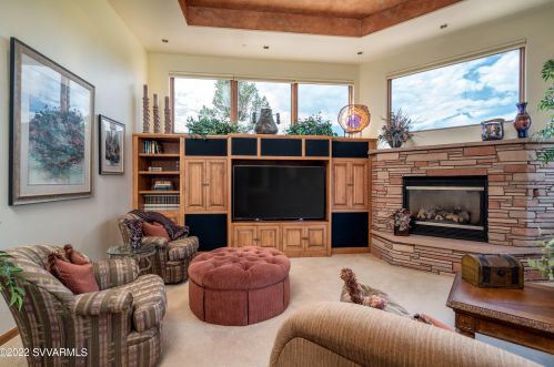 206 Calle Francesca, Sedona AZ 86336-4760 exterior