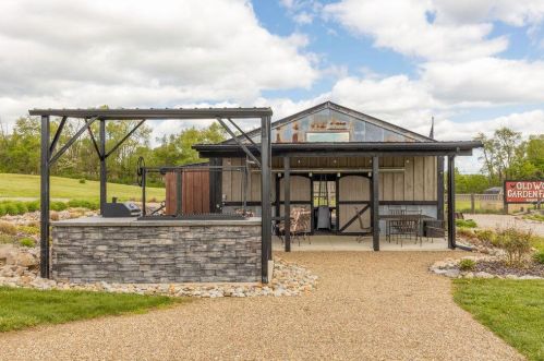 17978 Nashport Rd, Nashport OH  43830-4601 exterior