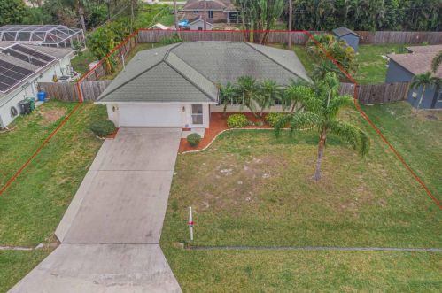 1809 Day St, Fort Pierce, FL 34953-1139