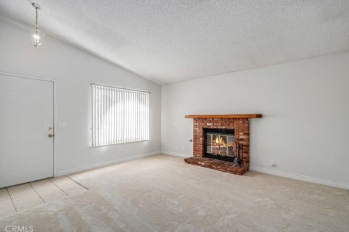 43838 Palm Vis Ave, Lancaster CA 93535-3304 exterior