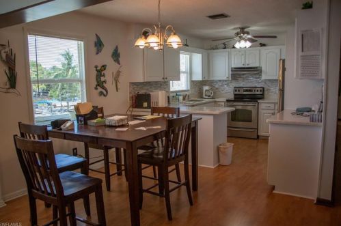 738 Matanzas Ct, Fort Myers Beach FL  33931-2120 exterior