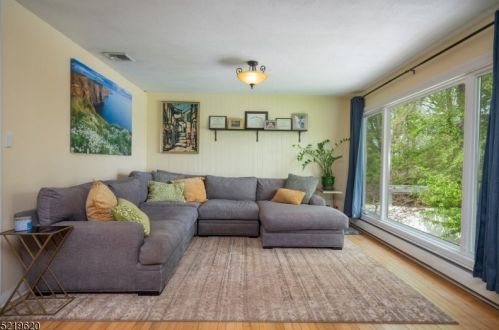 72 High Ave, Dover NJ  07869-1038 exterior