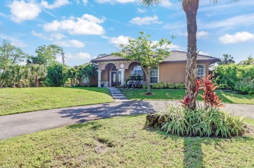 360 15th St, Naples FL  34117-3337 exterior