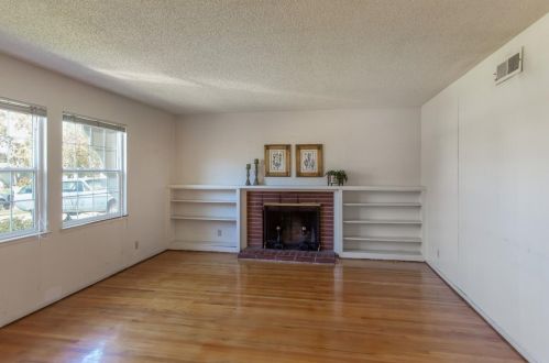 1382 Oslo Ln, San Jose, CA 95118-3441