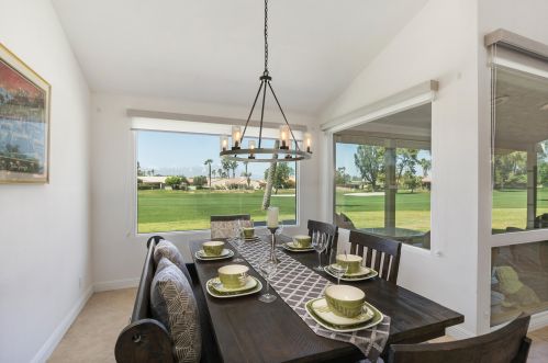 43211 Lacovia Dr, Indio CA  92203-8016 exterior