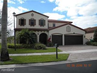 8752 41st St, Hollywood FL  33024-8749 exterior