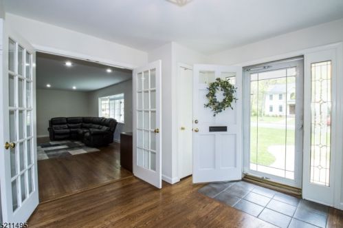 83 Rutgers Ave, Berkeley Heights NJ  07922-1950 exterior