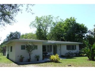 4722 27th St, Bradenton, FL 34207-1723