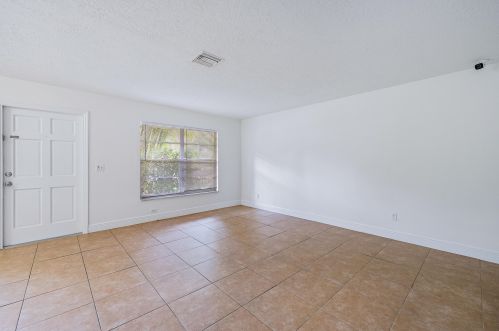 788 36th Ter, Palm City, FL 34990-3632