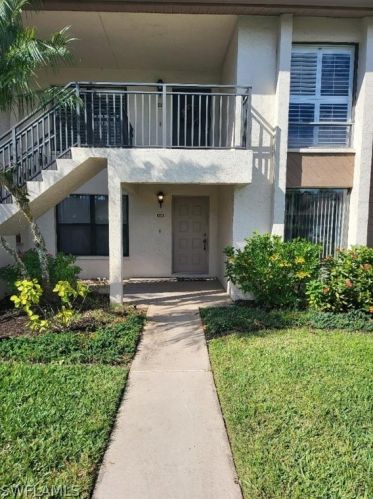 1232 Commonwealth Cir, Naples, FL 34116-3631