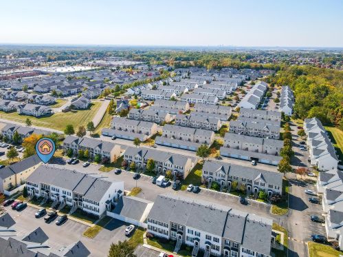 332 Oxford Oak Dr, Blacklick OH  43004-8481 exterior