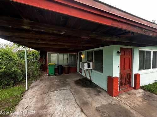 3330 Stanley St, Mims, FL 32754-3837