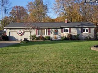 1129 Timbercrest St, Youngstown, OH 44505-1263