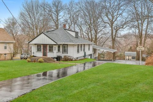 108 Ridge Rd, Valley Cottage, NY 10989-2465