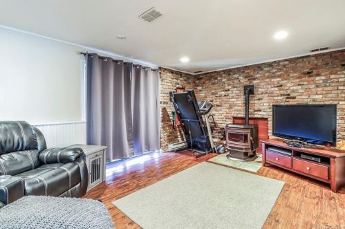 54 Mayfair Rd, Poughquag NY  12570-5012 exterior