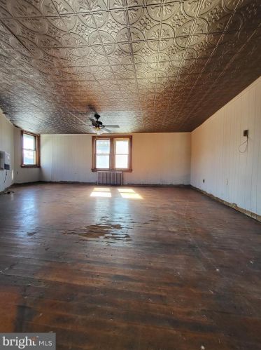 224 Port Clinton Ave, Moselem PA  19526-1533 exterior