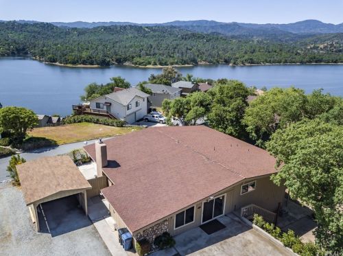 8121 Smith Point Rd, Lake Nacimiento CA  93426-9633 exterior