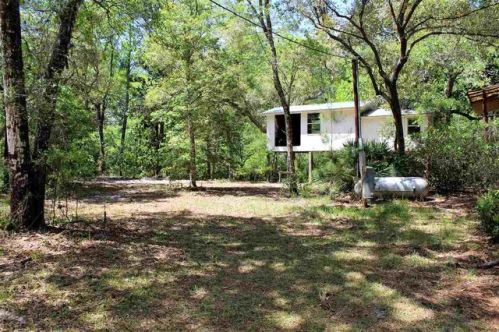 527 Seminole Ln, Saint Teresa, FL 32358-0840