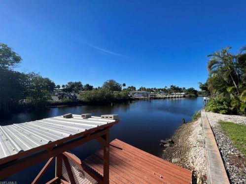 1392 Henderson Creek Dr, Naples, FL 34114-8734
