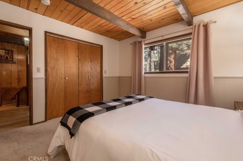 919 Mountain Ln, Big Bear City CA  92314 exterior