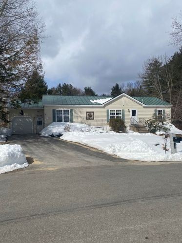 185 Tucker Dr, Hopkinton, NH 03229-2427