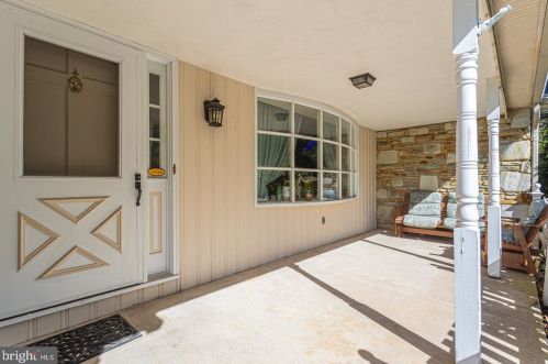 280 Casey Cir, Huntingdon Valley, PA 19006-1306
