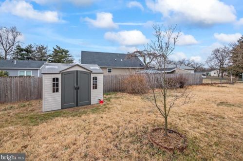 306 Veterans Dr, Palmyra NJ  08065-2319 exterior