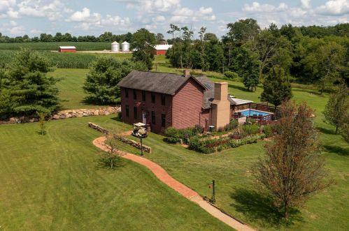 4679 Stage Coach Rd, Somerset, OH 43783-9426