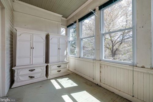 5 Amiss Ave, Richmond National Battlefiel VA  22835-1309 exterior