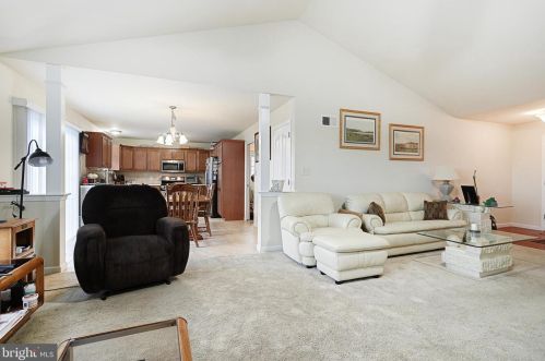30 Centre Ct, Red Lion PA  17356-8949 exterior