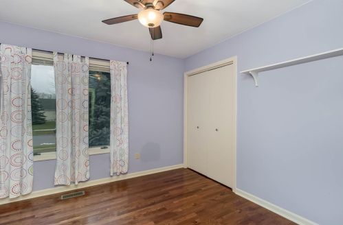 9613 Tyler St, Crown Point IN 46307-2489 exterior