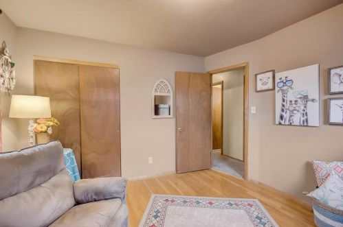 6209 Indiana Ave, Cudahy WI 53110-2871 exterior