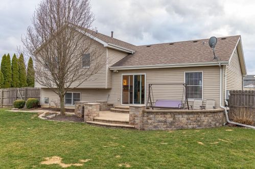 10641 Manor Dr, Dyer IN  46373-9119 exterior