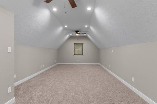 511 County Road 6510, Mont Belvieu TX  exterior