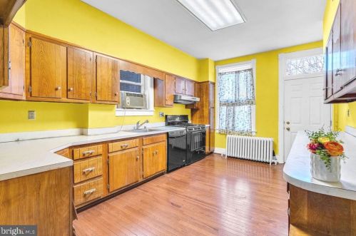 916 C St, Washington, DC 20002-6206