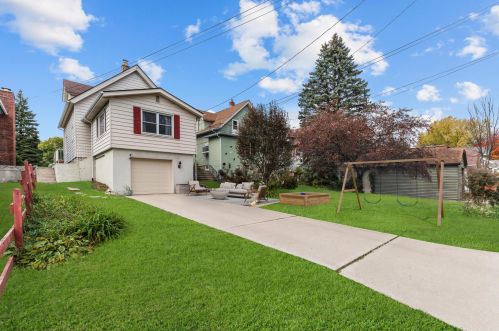 545 7th Ave, West Bend WI  53095-3915 exterior