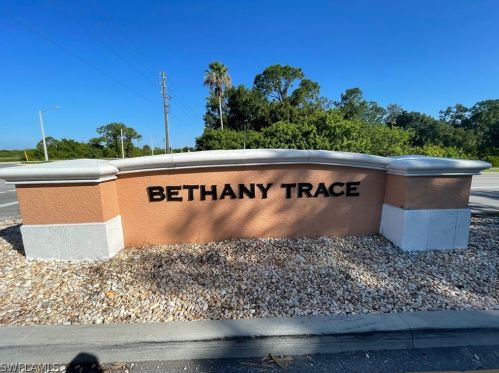 265 Justene Cir, Lehigh Acres, FL 33936-7567