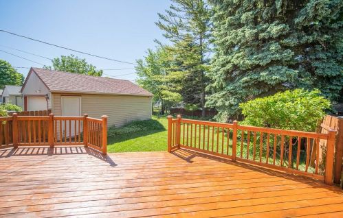 227 Van Norman Ave, Milwaukee WI 53235-5727 exterior