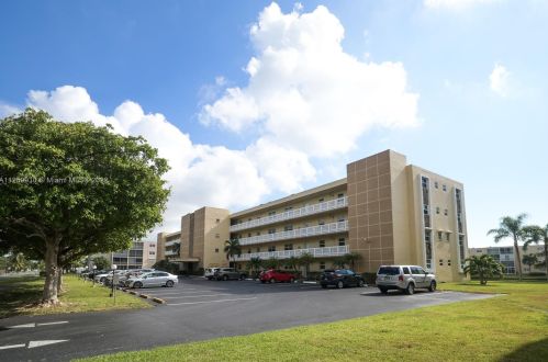 1025 3rd Ave, Dania Beach, FL 33004-5253