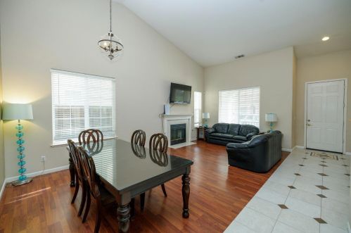 2135 Canyon Creek Ct, Newman CA  exterior