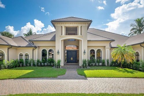 2354 Alexander Palm Dr, Naples, FL 34105-3038