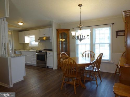 110 Deerfield Dr, Souderton PA  18964-1918 exterior