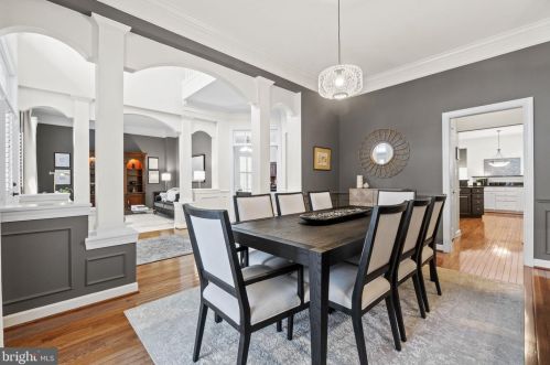 9012 Virginia Ter, Lorton VA  22079-3251 exterior