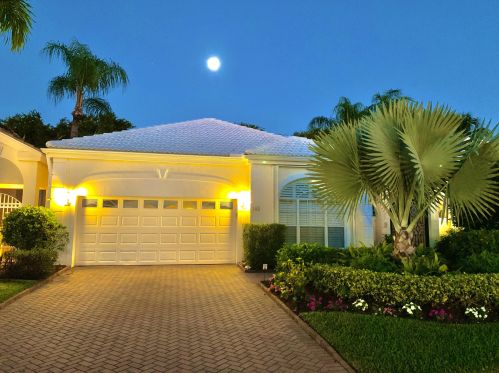 202 Coral Cay Ter, West Palm Beach, FL 33418-4002