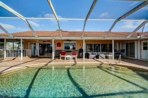 2012 27th Ter, Cape Coral FL  33904-3256 exterior